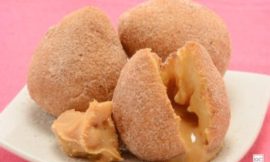 Coxinha de Churros Recheada com Doce de Leite