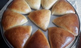 Receita de Esfirra de frango com catupiry