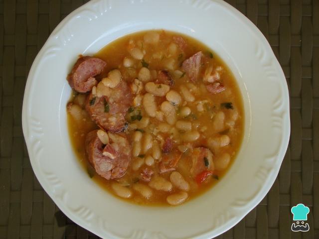Receita de Feijoada com feijão branco