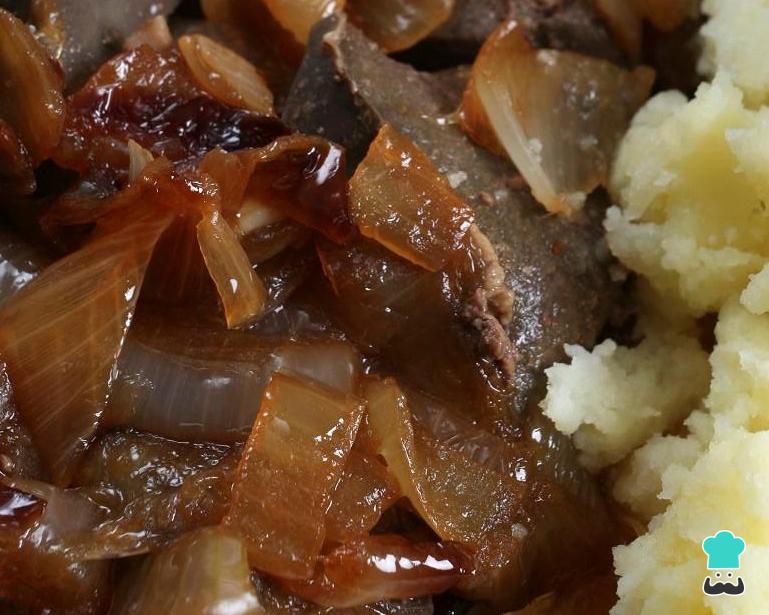 Receita de Fígado de boi acebolado