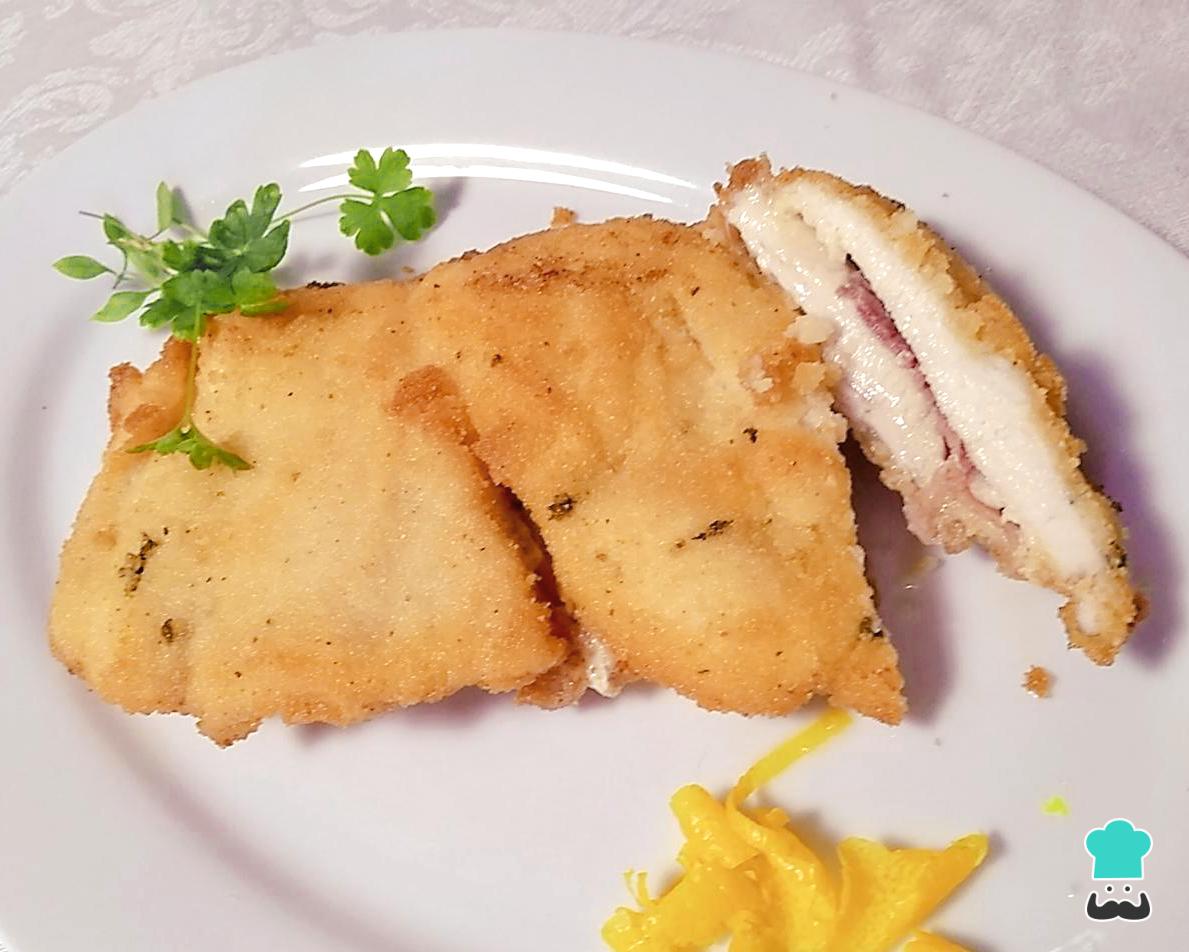Frango Empanado Recheado com Presunto e Queijo
