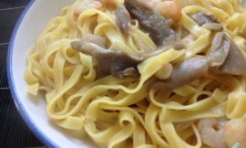 Receita Fácil de Talharim com Camarão e Cogumelos Receita Fácil de Talharim com Camarão e Cogumelos