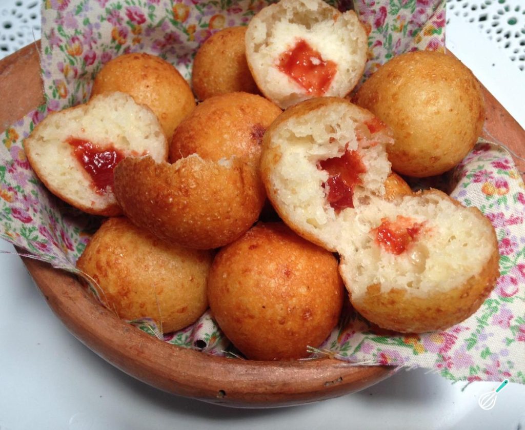 Receita de Mini Sonho de Goiabada Frito Fácil Receita de Mini Sonho de Goiabada Frito Fácil
