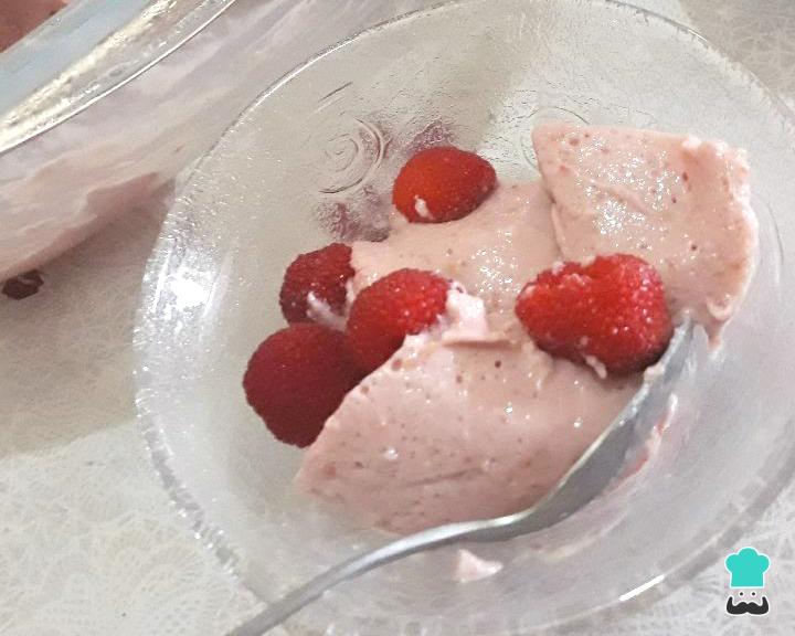 Mousse de Framboesa Caseira Cremosa e Refrescante