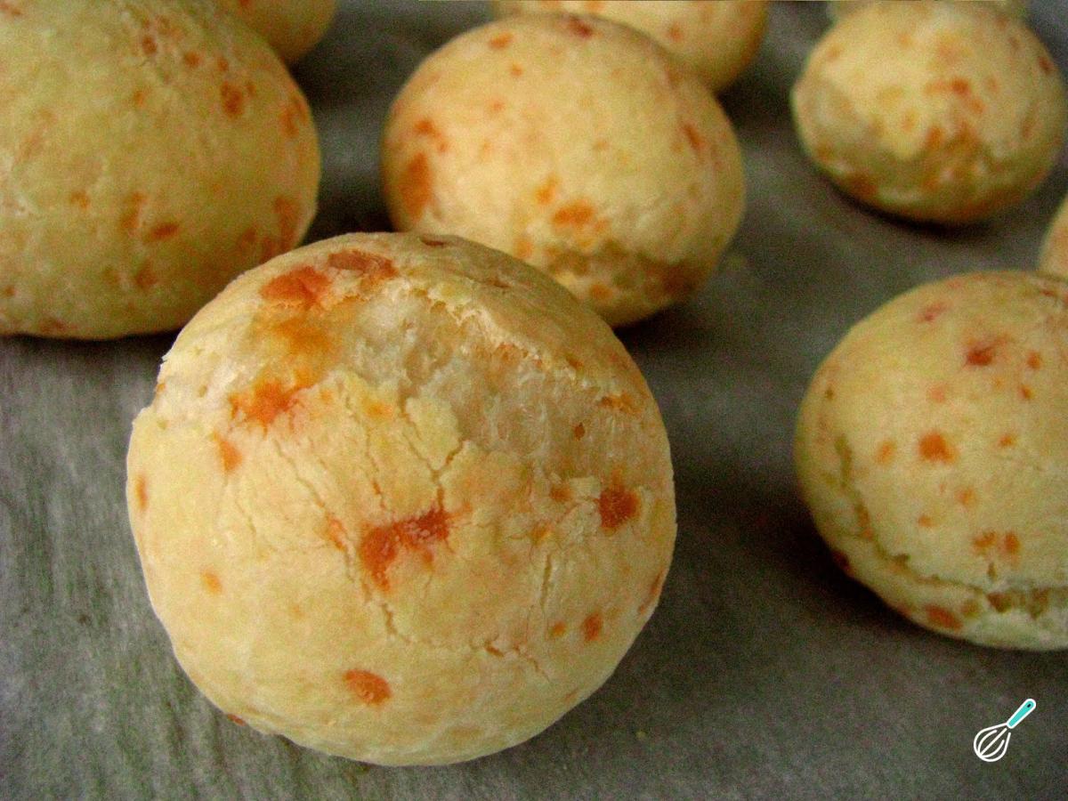 Receita de Pão de queijo com farinha de arroz (sem glúten) Receita de Pão de queijo com farinha de arroz (sem glúten)