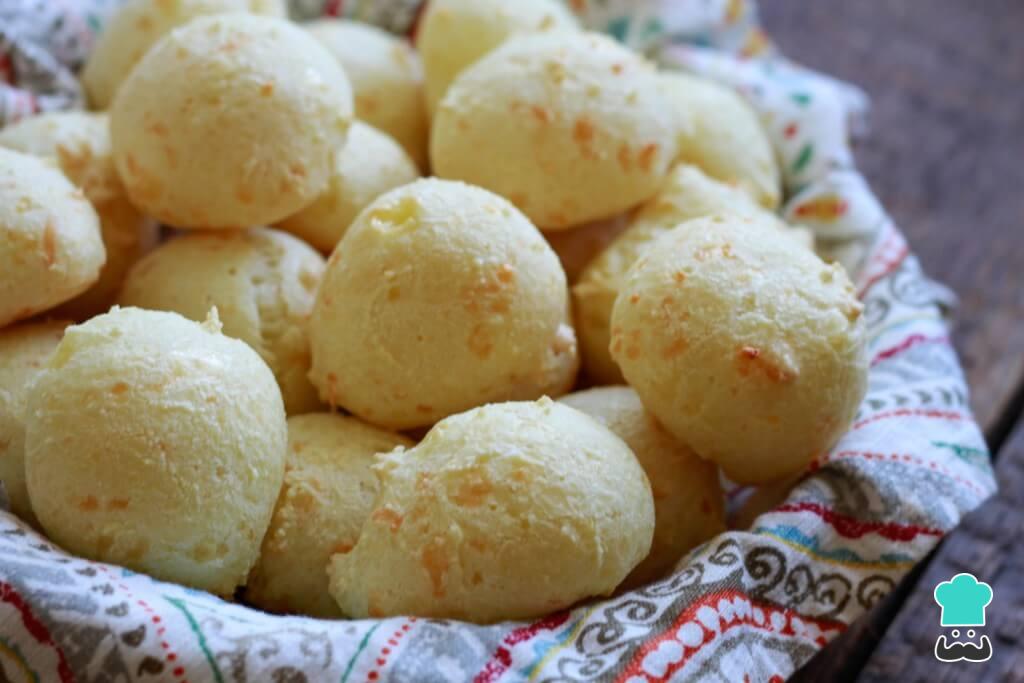 Receita de Pão de queijo com mussarela Receita de Pão de queijo com mussarela