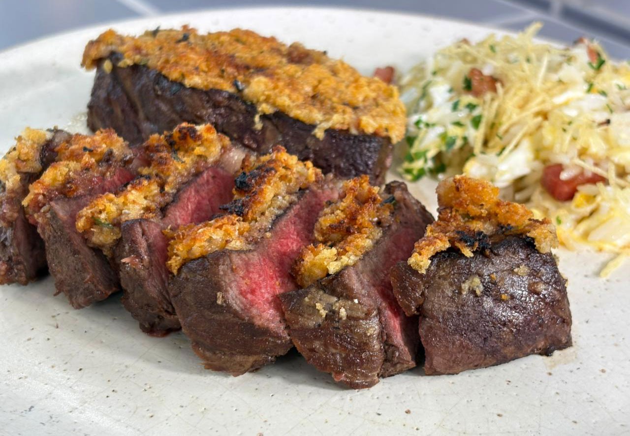 Picanha com Crosta de Alho e Arroz Biro-Biro do Netão Picanha com Crosta de Alho e Arroz Biro-Biro do Netão