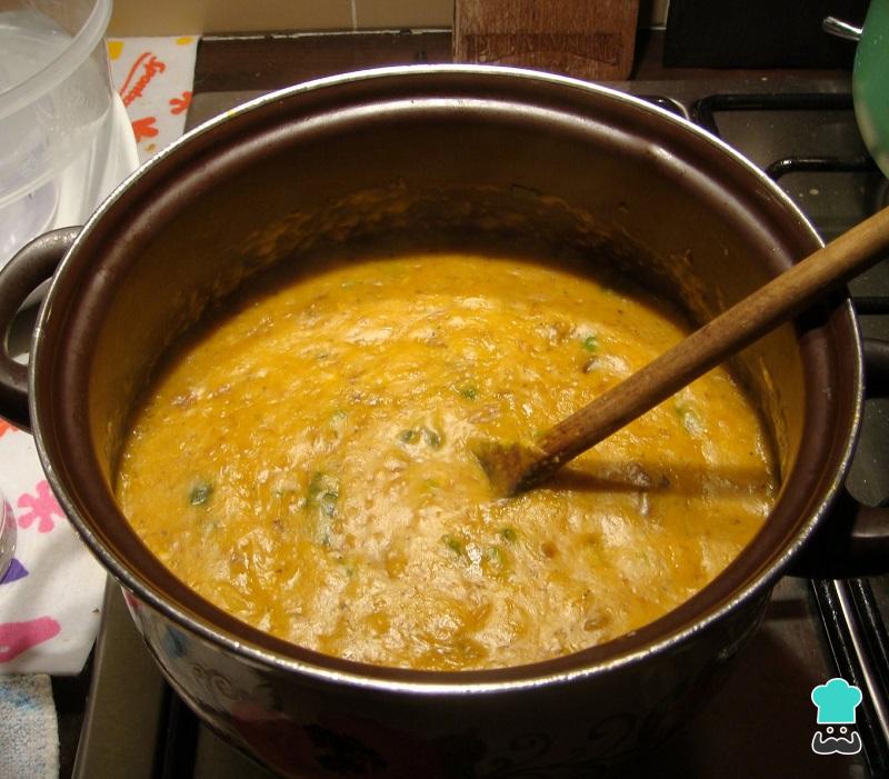 Vatapá de Frango e Pão Cremoso e Fácil