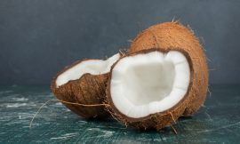 Como Abrir Coco Seco de Forma Fácil e Segura