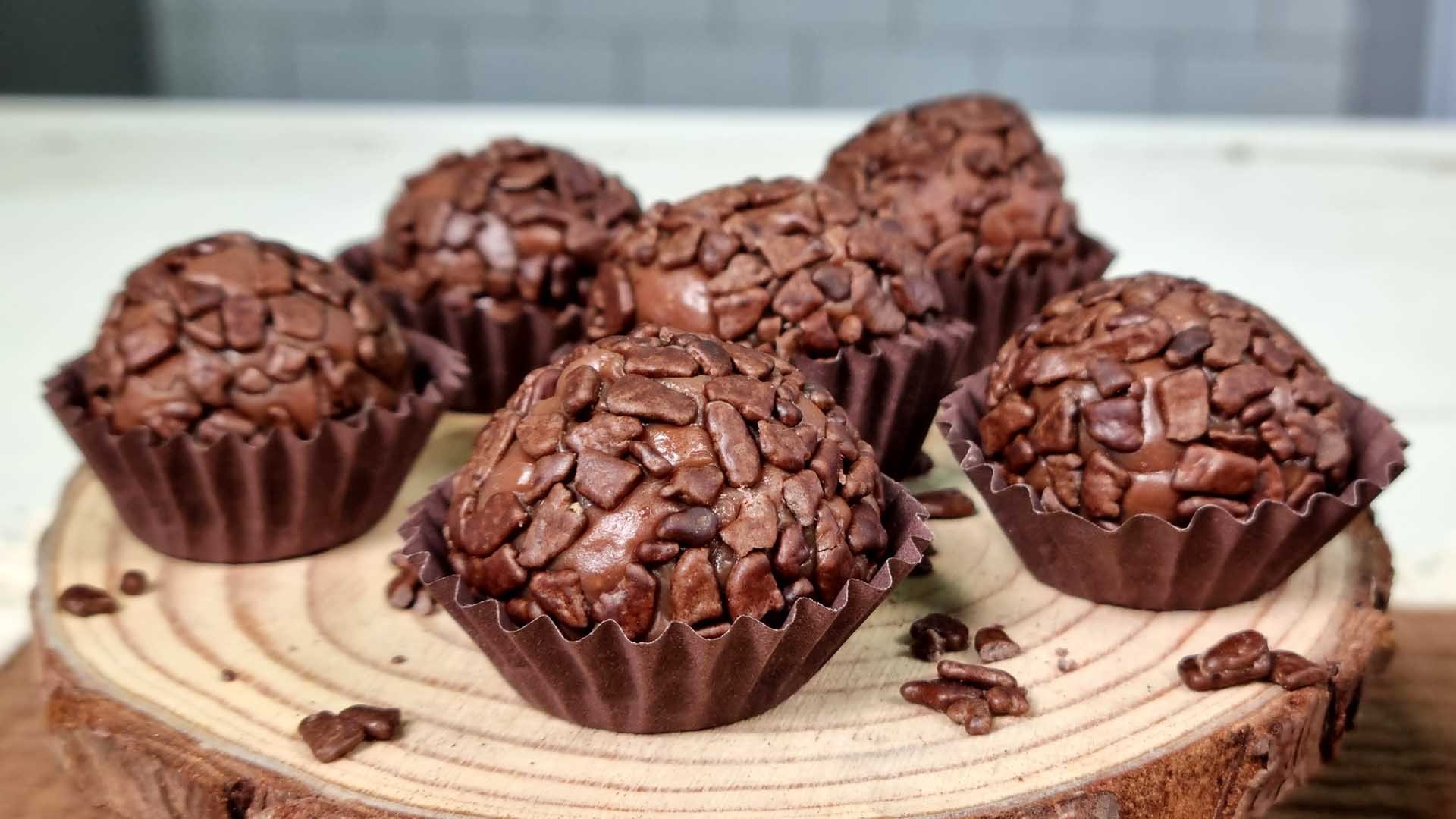 Brigadeiro cristalizado? Salve com truque de chef! Brigadeiro cristalizado? Salve com truque de chef!