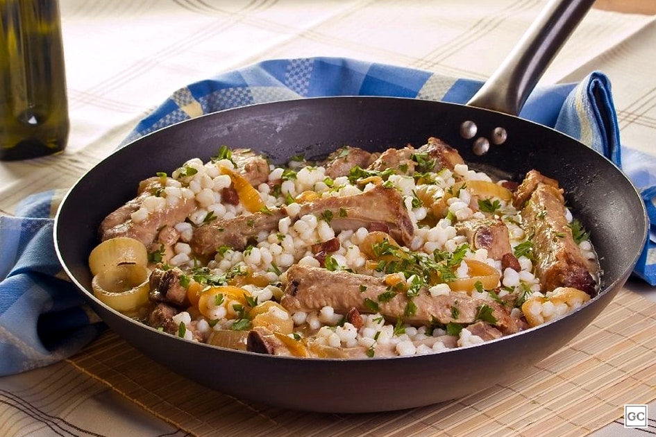 Canjica Salgada com Costelinha: O Segredo do Caldinho Perfeito Canjica Salgada com Costelinha: O Segredo do Caldinho Perfeito
