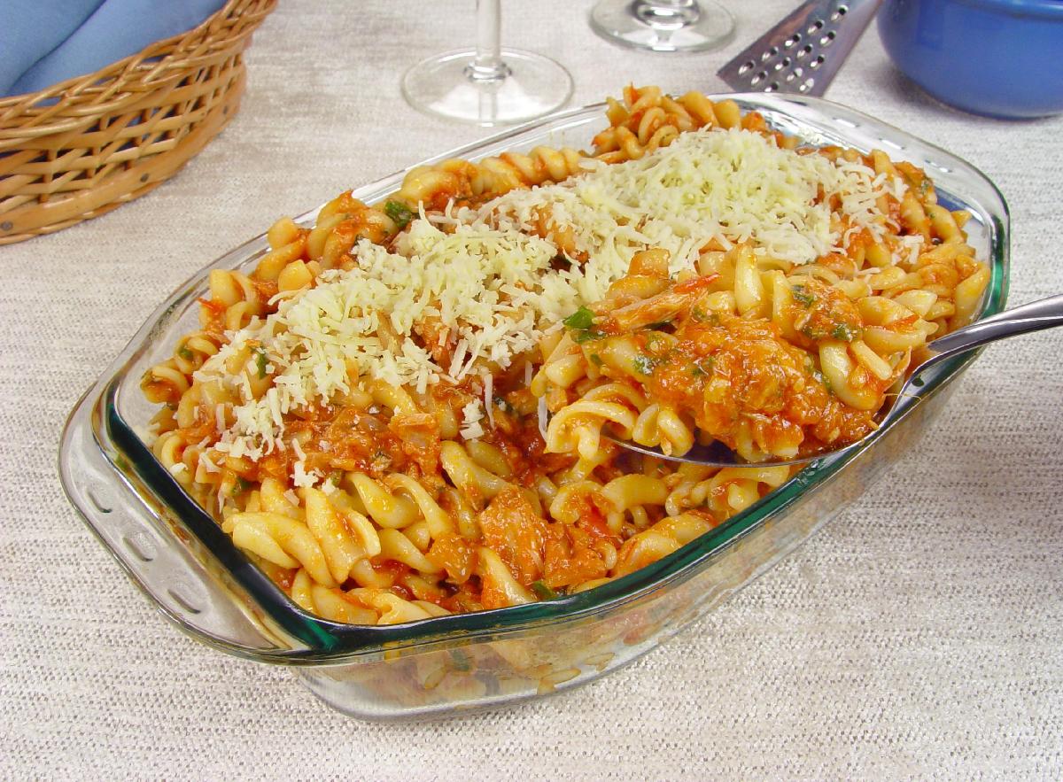 Macarrão Preguiçoso Fácil e Rápido em 20 Minutos Macarrão Preguiçoso Fácil e Rápido em 20 Minutos