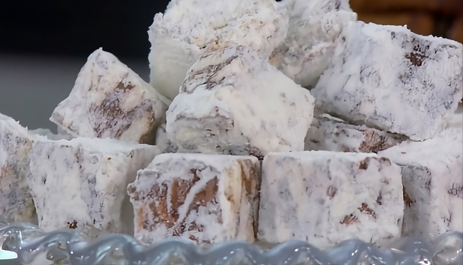 Palha Italiana Sem Fogão: Doce Prático e Irresistível! Palha Italiana Sem Fogão: Doce Prático e Irresistível!