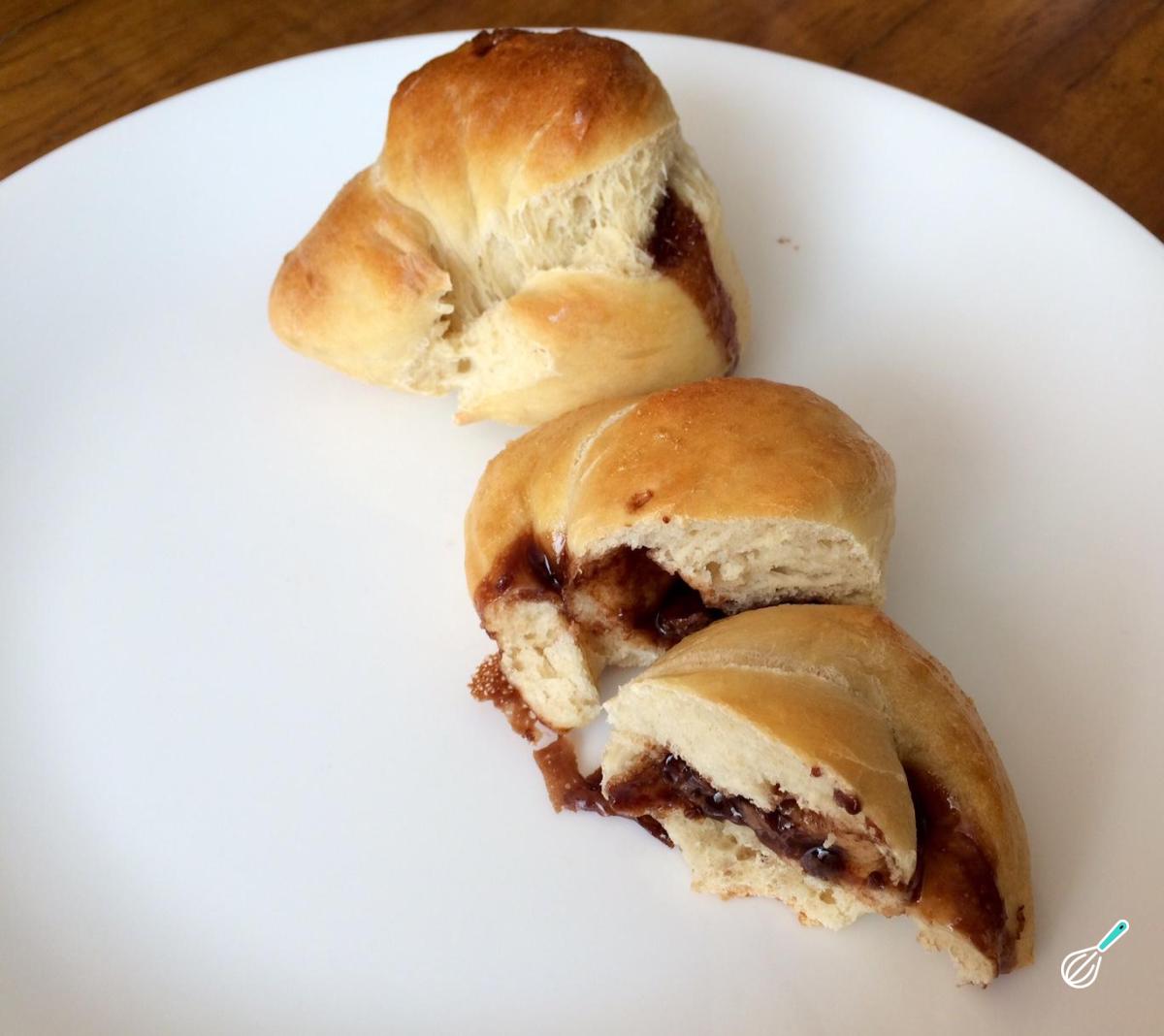 Pão Caseiro Recheado com Chocolate Fofinho