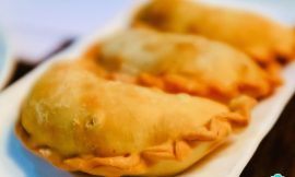 Pastel Assado com Massa Pronta: Crocante e Fácil
