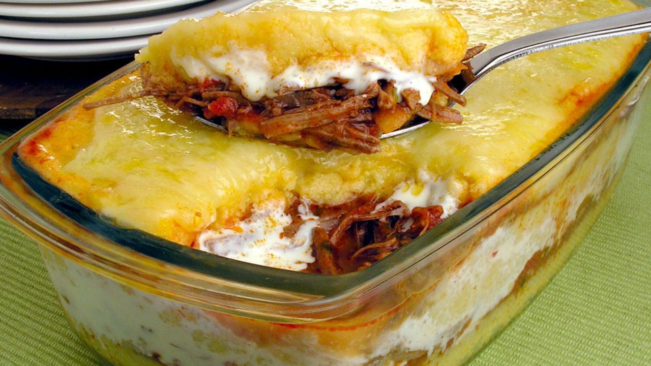 Polenta com Costela Gratinada: Explosão de Sabor Polenta com Costela Gratinada: Explosão de Sabor