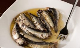 Sardinha em Conserva no Azeite Caseira e Deliciosa Sardinha em Conserva no Azeite Caseira e Deliciosa