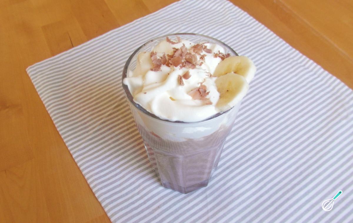 Smoothie de banana e chocolate Smoothie de banana e chocolate
