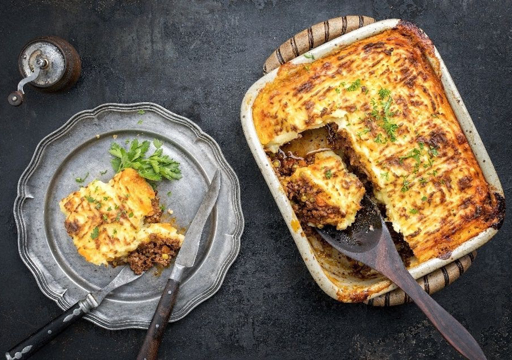 Torta Madalena Fácil: Carne Moída com Purê Gratinado Torta Madalena Fácil: Carne Moída com Purê Gratinado