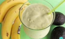 Vitamina de Abacate com Banana Cremosa e Energética Vitamina de Abacate com Banana Cremosa e Energética