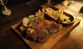 T-Bone com Batatas Crocantes: O Segredo da Steakhouse em Casa